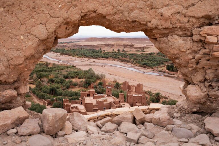 famous-ait-ben-haddou-village_268835-7023